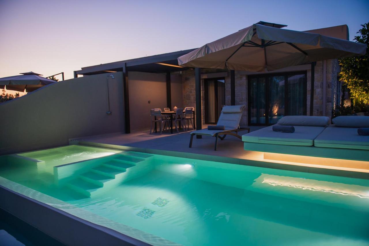 Nestor Luxury Villas With Private Pools Romanos  Eksteriør billede